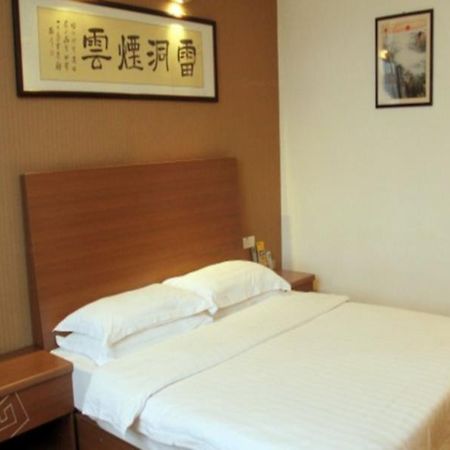 Anyi 158 Hotel Emeishan Лешан Екстериор снимка
